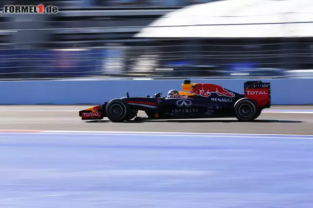 Foto zur News: Sebastian Vettel (Infiniti Red Bull Racing)