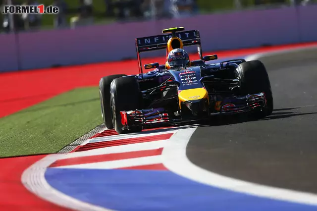 Foto zur News: Daniel Ricciardo (Infiniti Red Bull Racing)