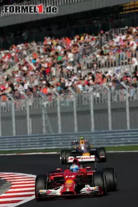 Foto zur News: Zumindest konnte sich Fernando Alonso vor Red Bull platzieren