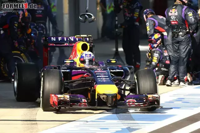 Foto zur News: Daniel Ricciardo (Infiniti Red Bull Racing)