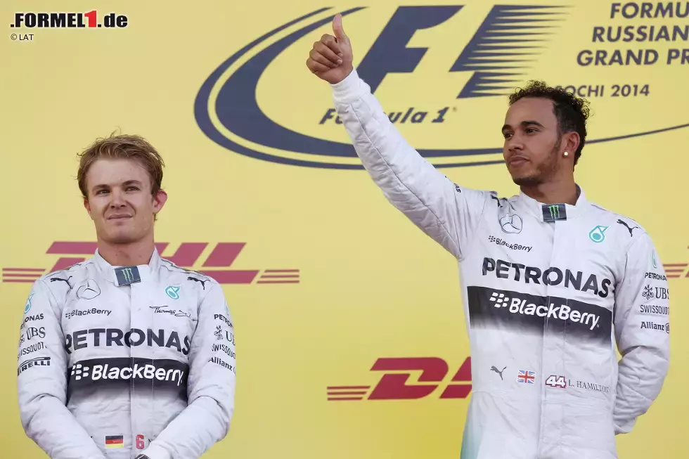 Foto zur News: Nico Rosberg (Mercedes) und Lewis Hamilton (Mercedes)