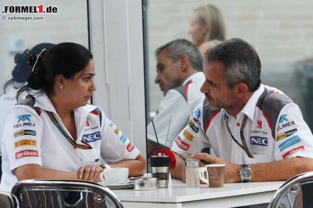 Foto zur News: Monisha Kaltenborn mit Beat Zehnder (Sauber F1 Team)