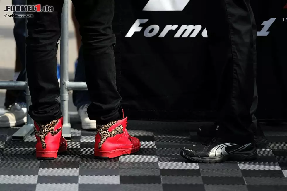 Foto zur News: Schuhe von Lewis Hamilton (Mercedes)