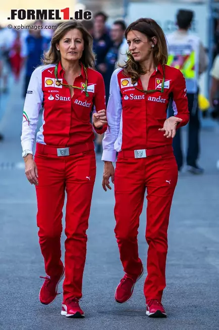 Foto zur News: Ferrari-Pressesprecherinnen Stefania Bocchi und Roberta Vallorosi