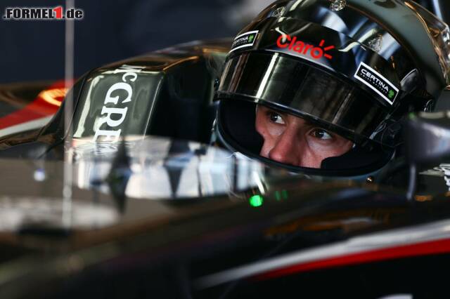Foto zur News: Ja, du bist in Q3: Adrian Sutil schaut etwas ungläubig auf den Zeitenmonitor