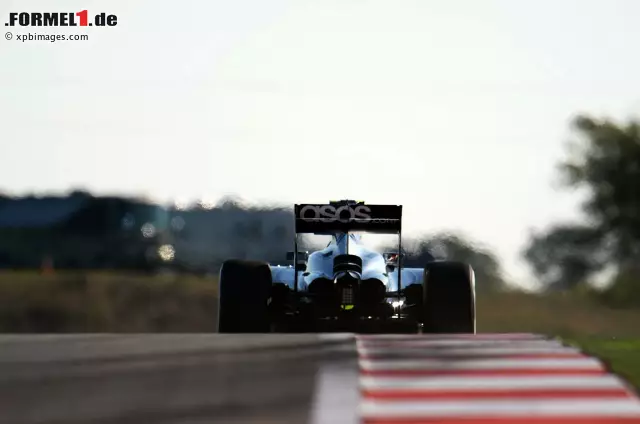 Foto zur News: Kevin Magnussen (McLaren Mercedes)