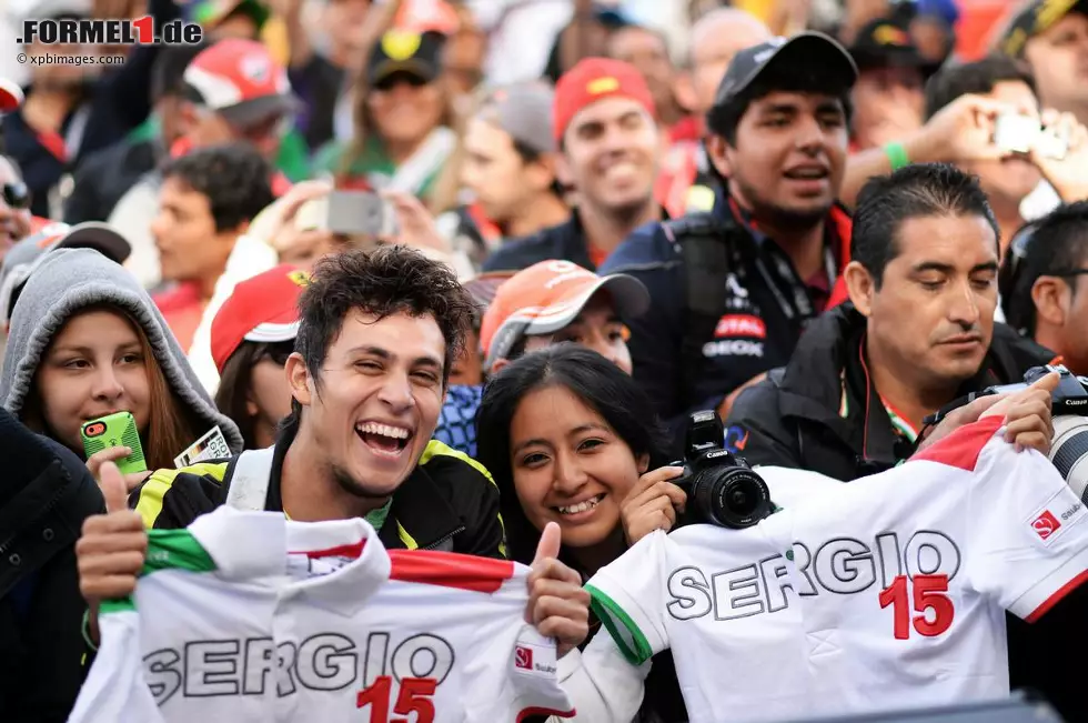 Foto zur News: Sergio Perez (Force India)