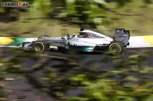 Foto zur News: Lewis Hamilton (Mercedes AMG Petronas Formula One Team)