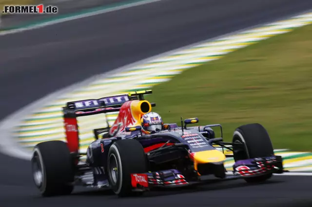 Foto zur News: Daniel Ricciardo (Infiniti Red Bull Racing)