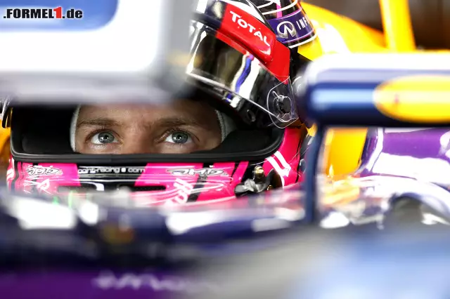 Foto zur News: Sebastian Vettel (Infiniti Red Bull Racing)