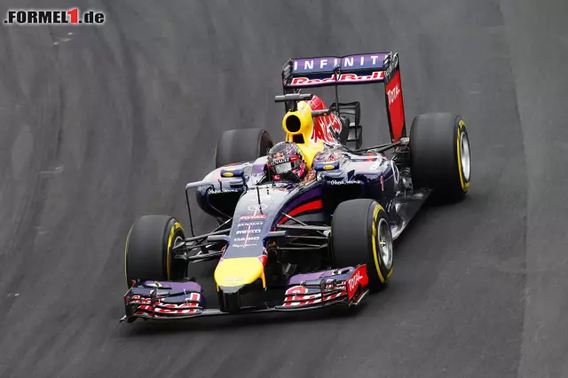 Foto zur News: Sebastian Vettel (Infiniti Red Bull Racing)