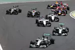 Foto zur News: Nico Rosberg (Mercedes), Lewis Hamilton (Mercedes), Felipe Massa (Williams), Valtteri Bottas (Williams), Jenson Button (McLaren), Kevin Magnussen (McLaren), Sebastian Vettel (Red Bull), Fernando Alonso (Ferrari) und Daniel Ricciardo (Red Bull)