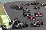 Foto zur News: Jenson Button (McLaren), Kevin Magnussen (McLaren), Sebastian Vettel (Red Bull), Fernando Alonso (Ferrari), Kimi Räikkönen (Ferrari), Daniel Ricciardo (Red Bull), Esteban Gutierrez (Sauber), Nico Hülkenberg (Force India), Jean-Eric Vergne (Toro Rosso), Da