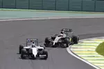 Foto zur News: Valtteri Bottas (Williams) und Jenson Button (McLaren)