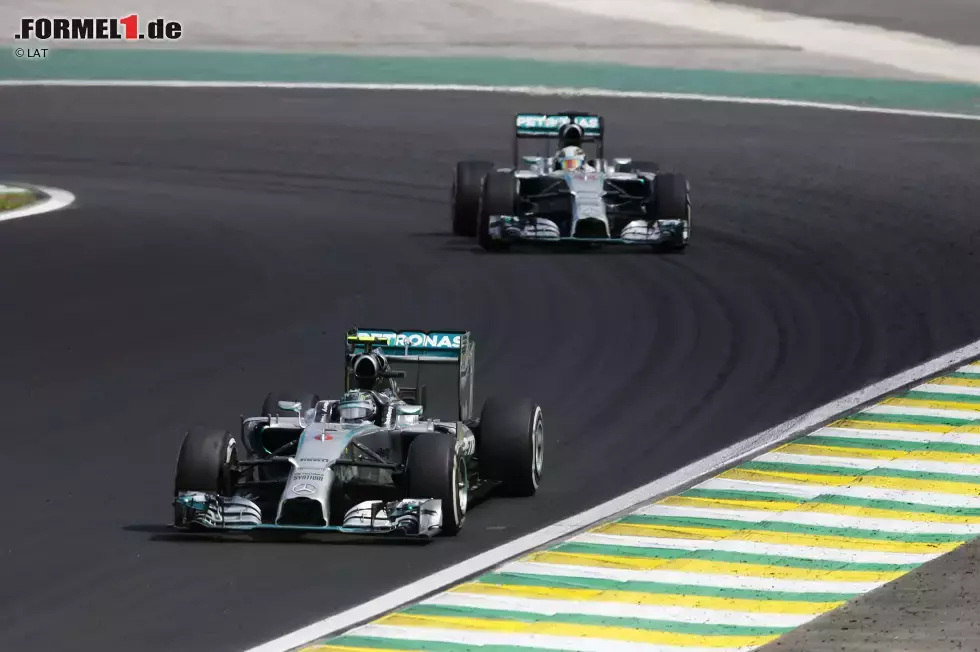 Foto zur News: Nico Rosberg (Mercedes) und Lewis Hamilton (Mercedes)