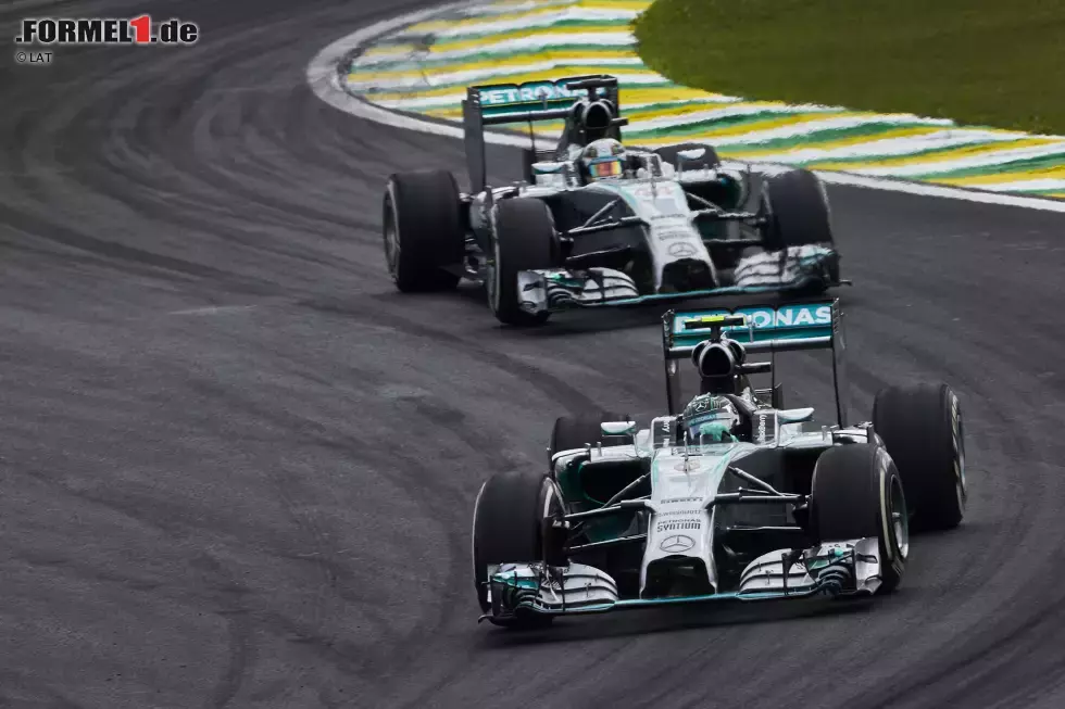 Foto zur News: Nico Rosberg (Mercedes) und Lewis Hamilton (Mercedes)