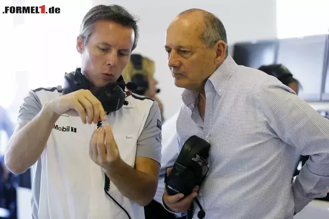 Foto zur News: Sam Michael Ron Dennis (McLaren Mercedes)