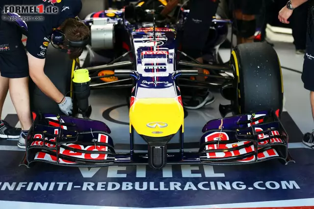 Foto zur News: Sebastian Vettel (Infiniti Red Bull Racing)