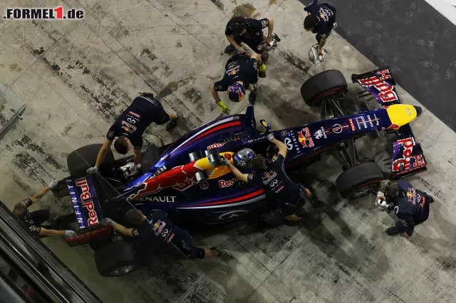 Foto zur News: Sebastian Vettel (Infiniti Red Bull Racing)