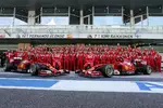 Foto zur News: Fernando Alonso (Ferrari) und Kimi Räikkönen (Ferrari)