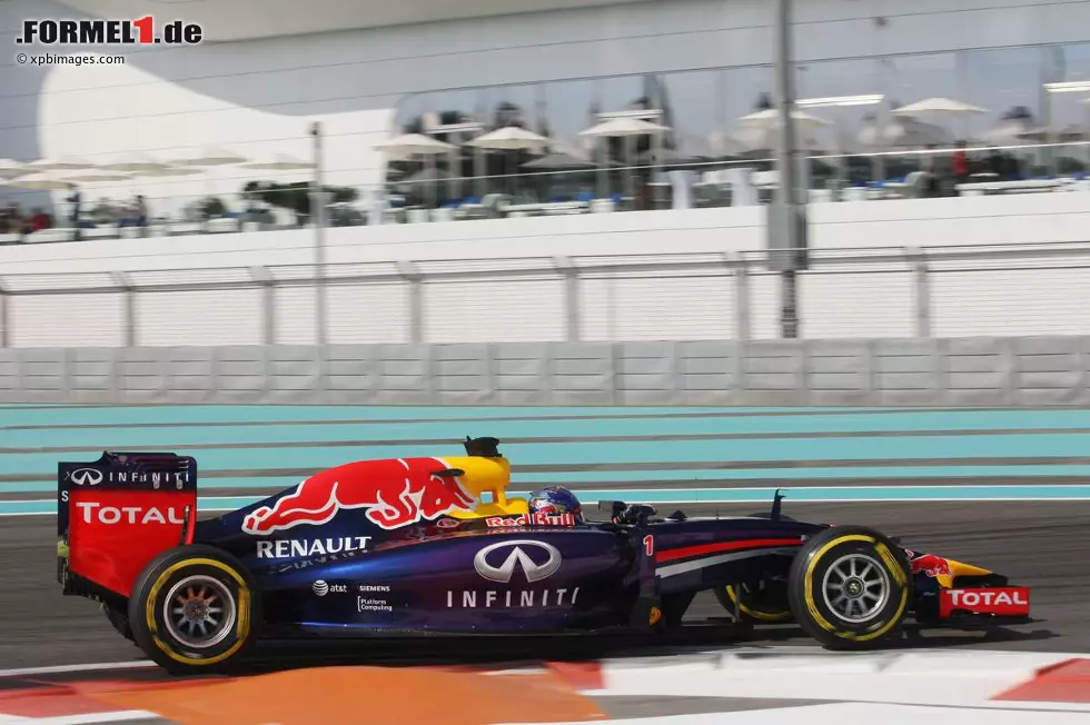 Foto zur News: Sebastian Vettel (Red Bull)