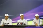 Foto zur News: Nico Rosberg (Mercedes), Lewis Hamilton (Mercedes) und Valtteri Bottas (Williams)