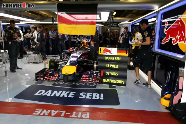 Foto zur News: Sebastian Vettel (Infiniti Red Bull Racing)