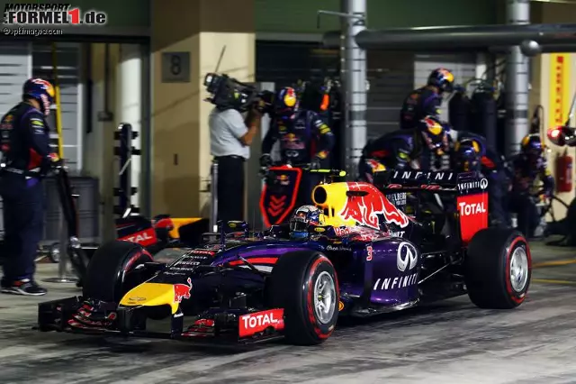 Foto zur News: Daniel Ricciardo (Infiniti Red Bull Racing)