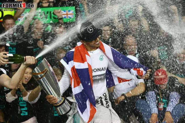 Foto zur News: Lewis Hamilton (Mercedes AMG Petronas Formula One Team)