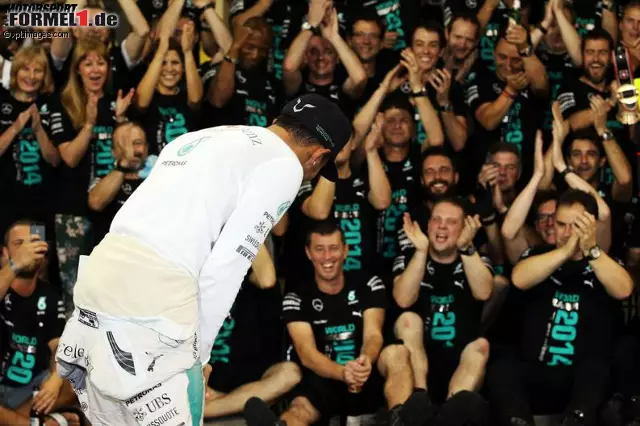 Foto zur News: Lewis Hamilton (Mercedes AMG Petronas Formula One Team)