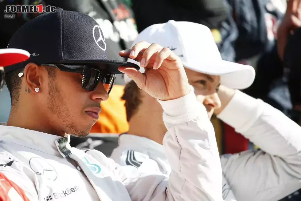 Foto zur News: Lewis Hamilton (Mercedes) und Nico Rosberg (Mercedes)