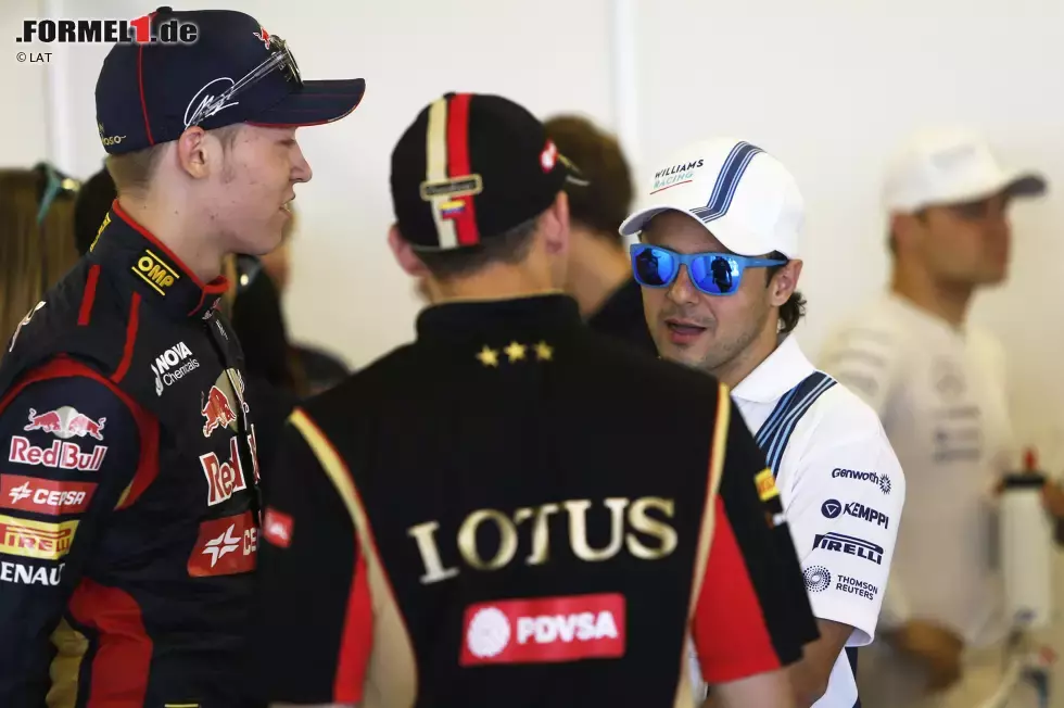 Foto zur News: Daniil Kwjat (Toro Rosso) und Felipe Massa (Williams)