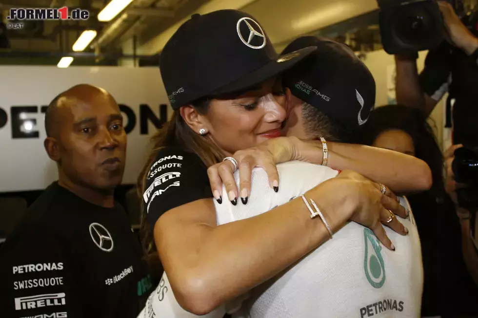 Foto zur News: Lewis Hamilton (Mercedes) und Nicole Scherzinger