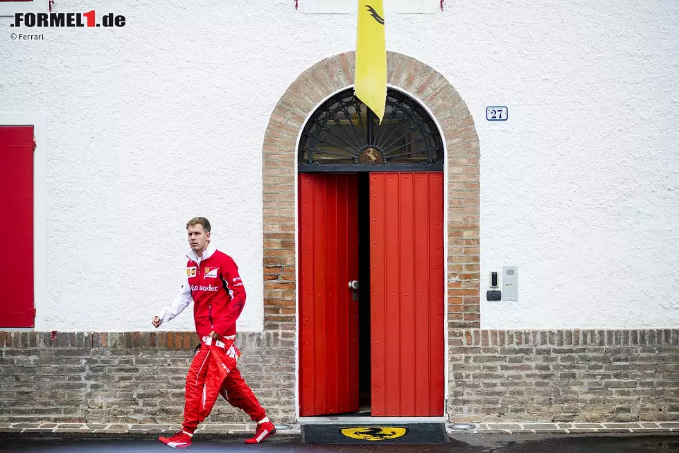 Foto zur News: Sebastian Vettel (Ferrari)