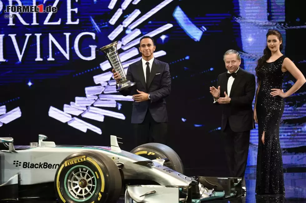 Foto zur News: Lewis Hamilton (Mercedes) und Jean Todt (FIA-Präsident)