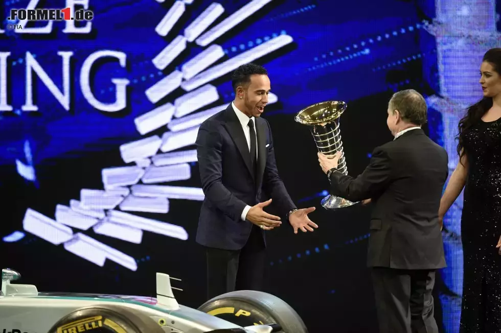 Foto zur News: Lewis Hamilton (Mercedes) und Jean Todt (FIA-Präsident)