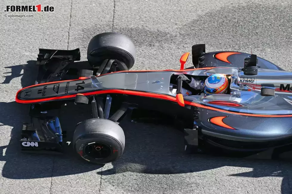 Foto zur News: Fernando Alonso (McLaren)