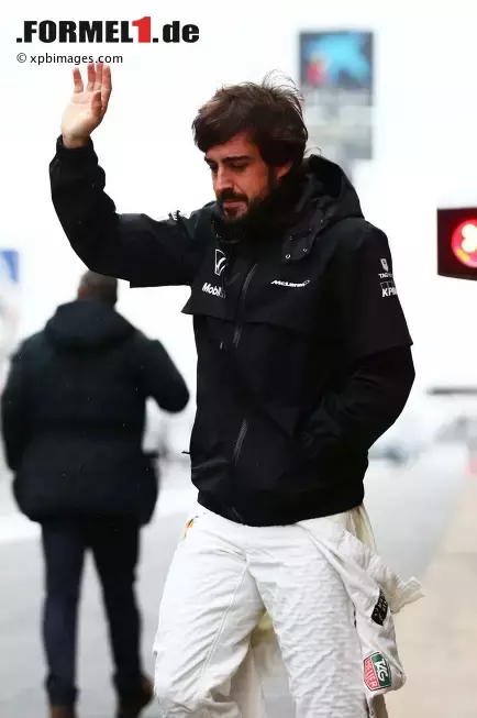 Foto zur News: Fernando Alonso (McLaren)