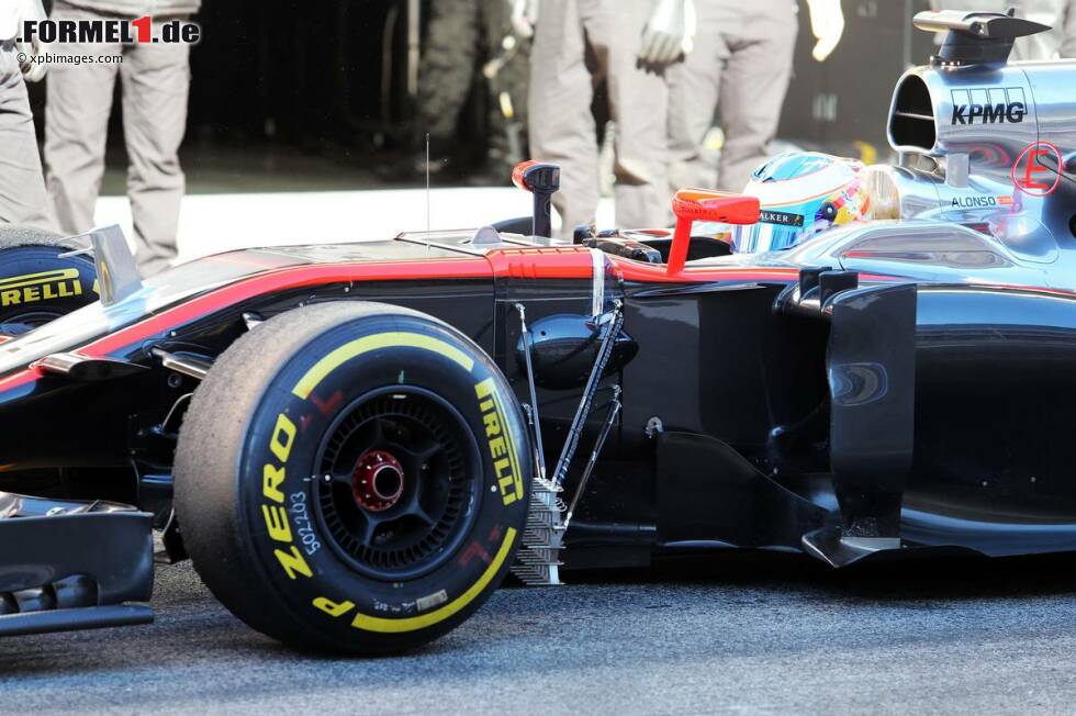 Foto zur News: Fernando Alonso (McLaren)