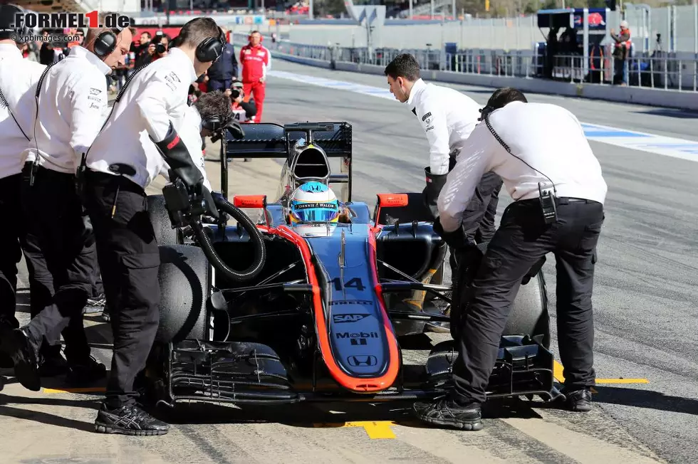 Foto zur News: Fernando Alonso (McLaren)