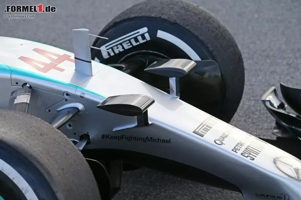 Foto zur News: Neue Nase bei Lewis Hamilton (Mercedes)