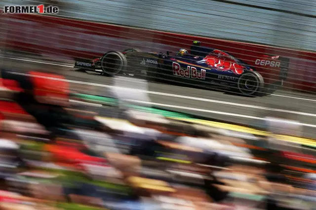 Foto zur News: Formel-1-Neuling Carlos Sainz jun. überzeugte im Toro Rosso auf dem siebten Rang