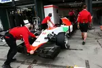 Foto zur News: Ein Manor Marussia in Der Box