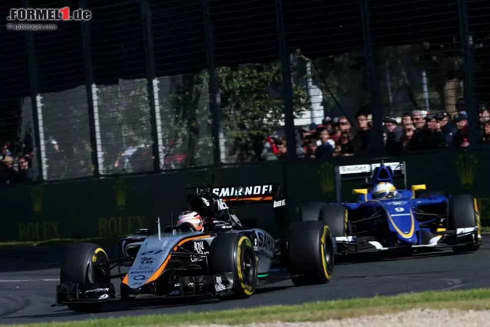 Foto zur News: Nico Hülkenberg (Force India) und Marcus Ericsson (Sauber)