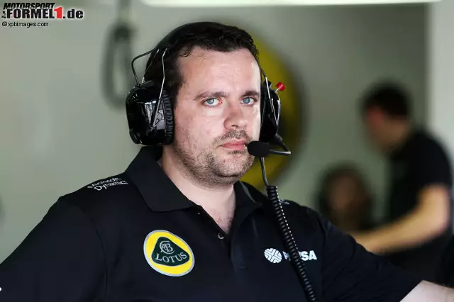 Foto zur News: Renningenieur Julien Simon-Chautemps (Lotus F1 Team)