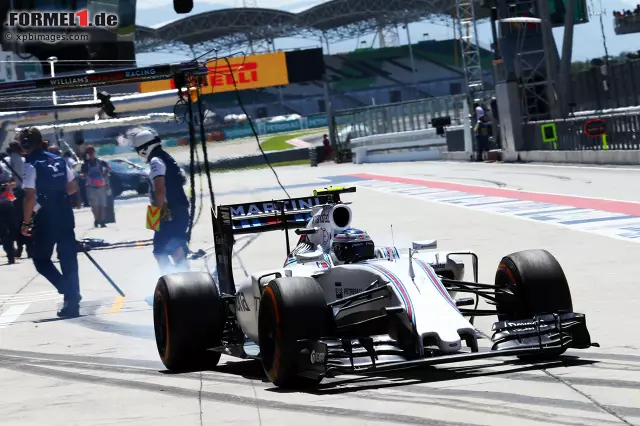 Foto zur News: Valtteri Bottas fuhr im Williams mit 0,660 Sekunden Abstand auf die fünfte Position, Teamkollege...