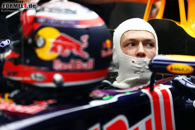 Foto zur News: Daniil Kwjat (Infiniti Red Bull Racing)