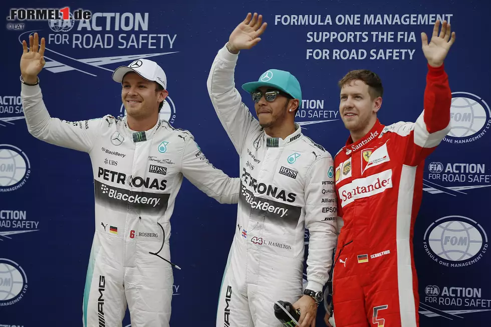 Foto zur News: Lewis Hamilton (Mercedes), Sebastian Vettel (Ferrari) und Nico Rosberg (Mercedes)