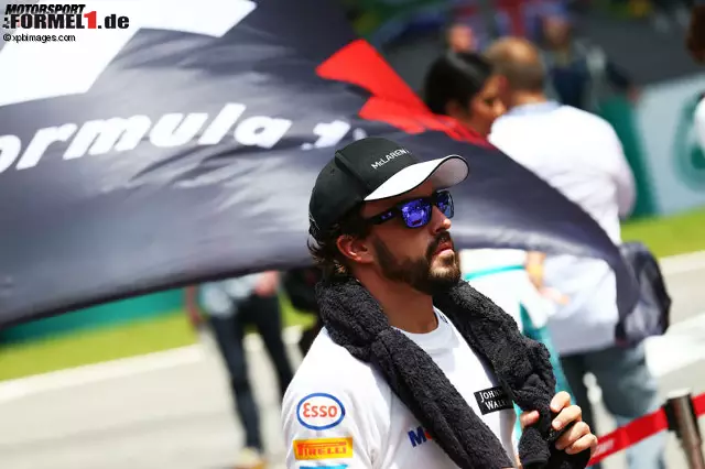 Foto zur News: Fernando Alonso (McLaren Honda)