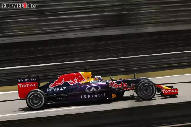 Foto zur News: Daniel Ricciardo (Infiniti Red Bull Racing)